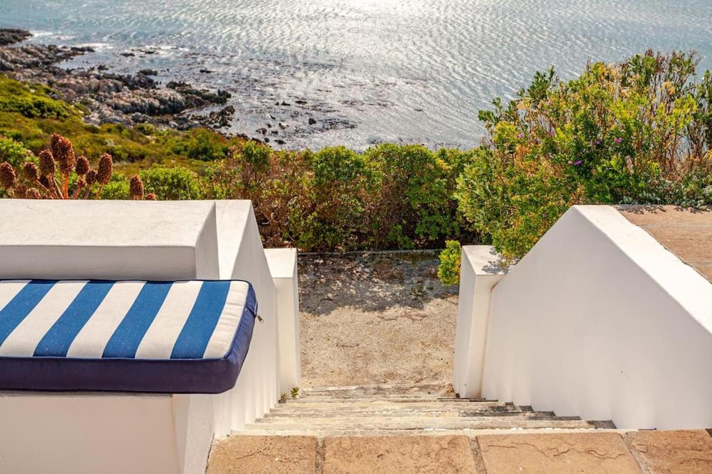 La Petite Baleine Oceanfront Luxury Villa デ・ケルデルス エクステリア 写真