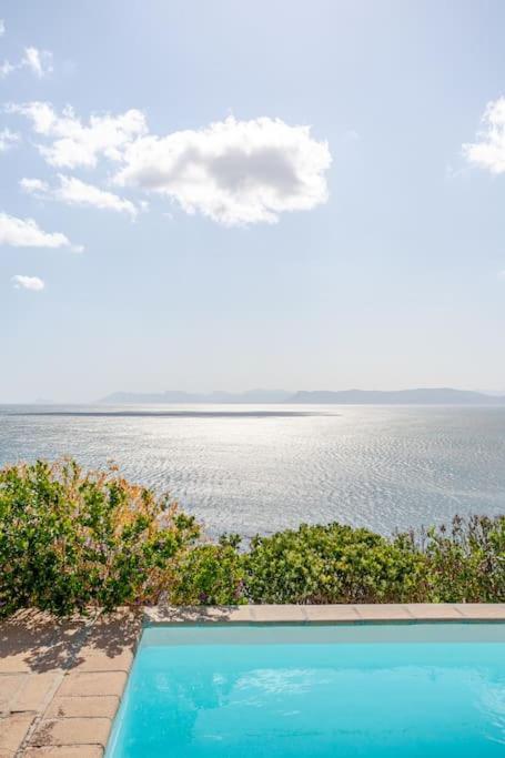 La Petite Baleine Oceanfront Luxury Villa デ・ケルデルス エクステリア 写真