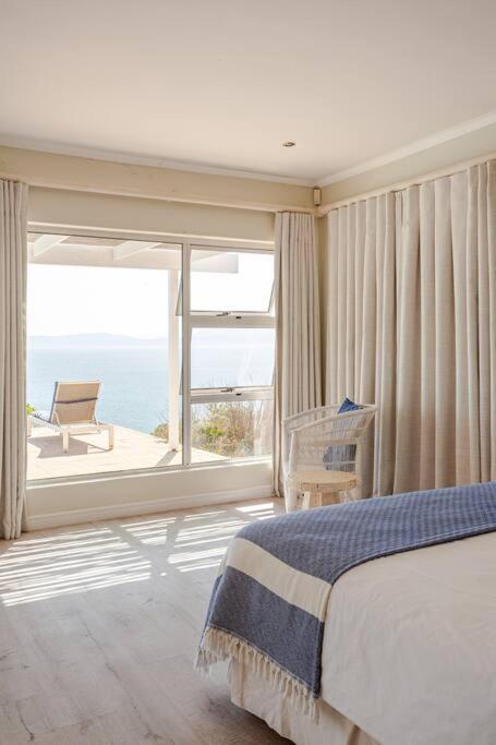 La Petite Baleine Oceanfront Luxury Villa デ・ケルデルス エクステリア 写真