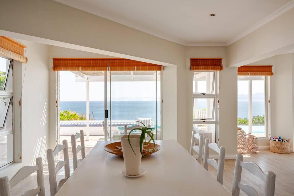 La Petite Baleine Oceanfront Luxury Villa デ・ケルデルス エクステリア 写真