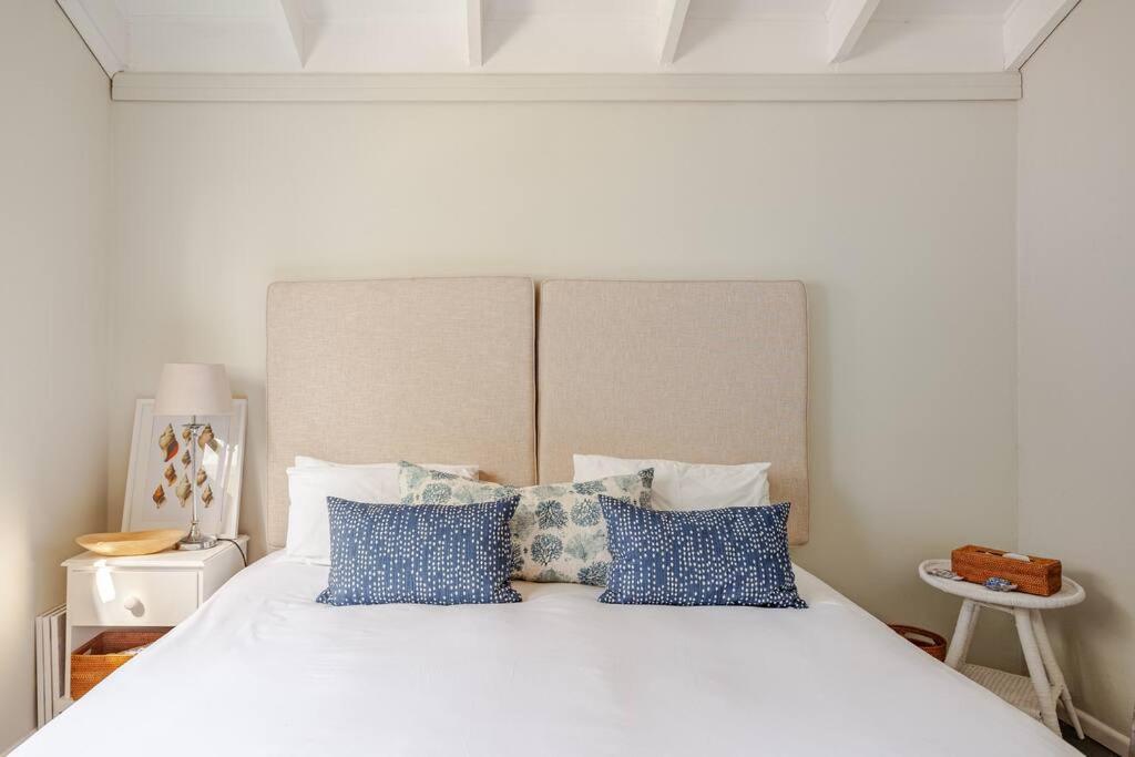 La Petite Baleine Oceanfront Luxury Villa デ・ケルデルス エクステリア 写真
