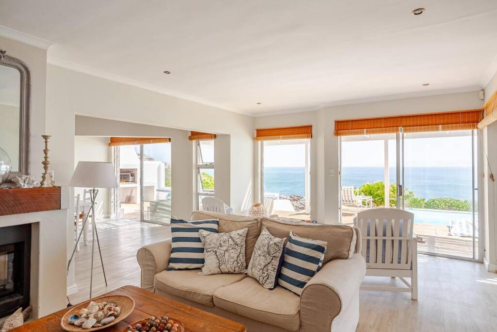 La Petite Baleine Oceanfront Luxury Villa デ・ケルデルス エクステリア 写真