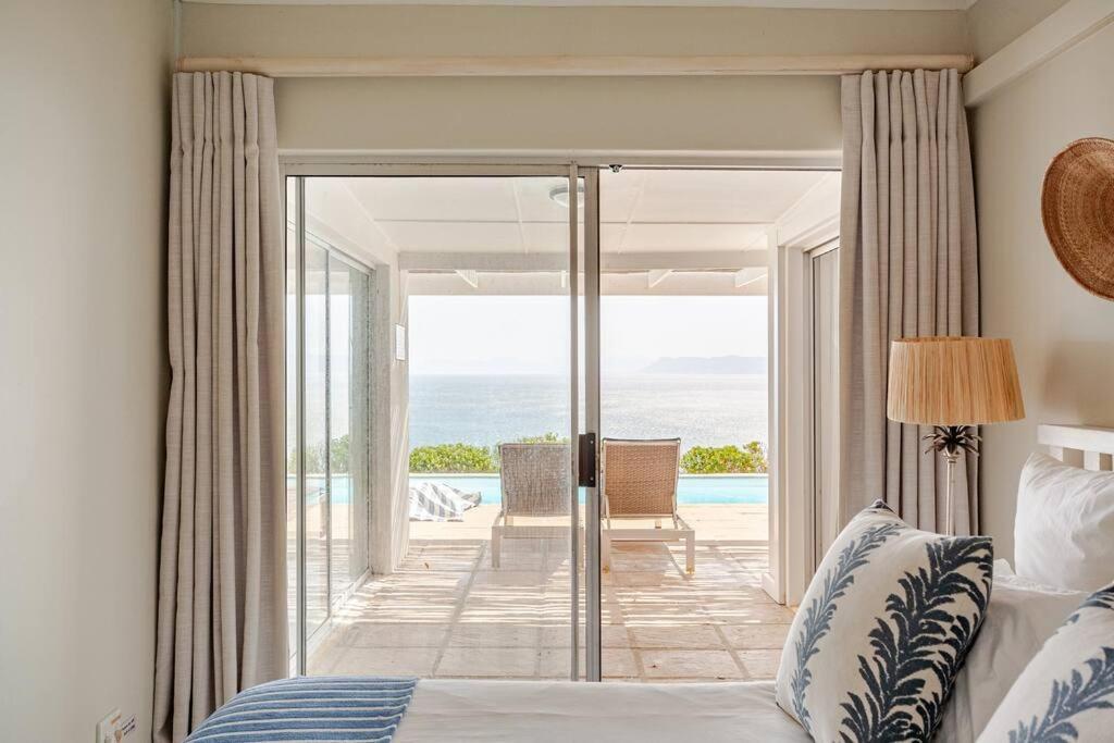 La Petite Baleine Oceanfront Luxury Villa デ・ケルデルス エクステリア 写真
