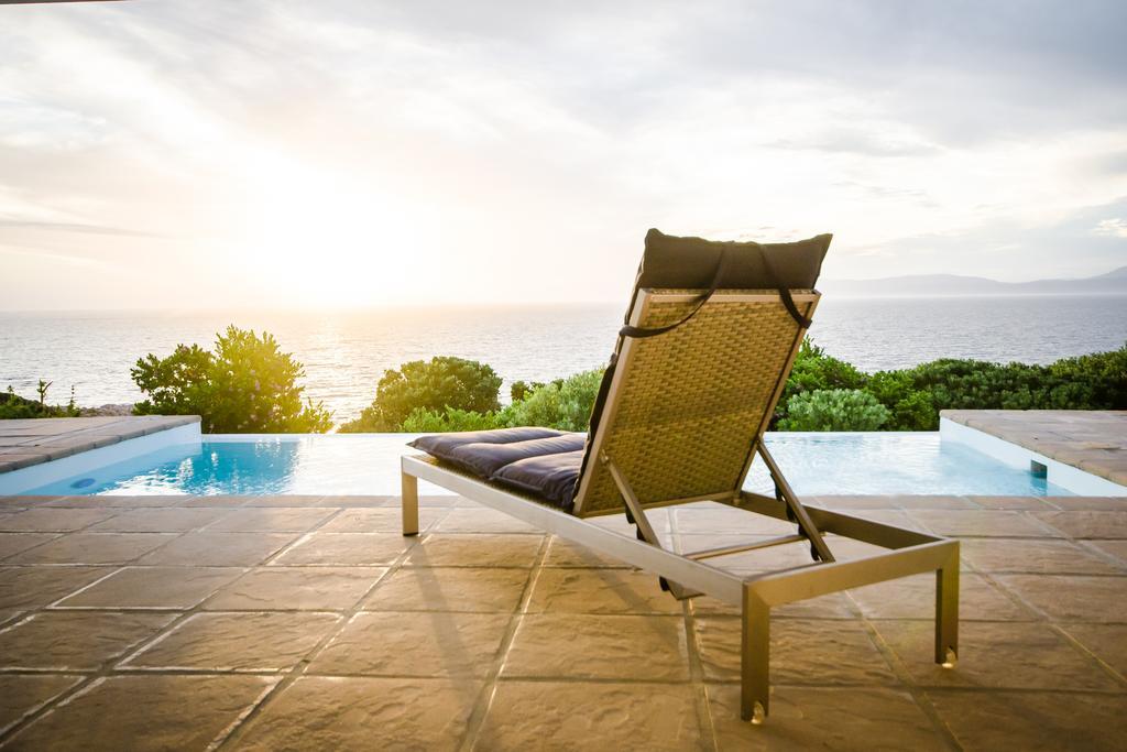 La Petite Baleine Oceanfront Luxury Villa デ・ケルデルス エクステリア 写真