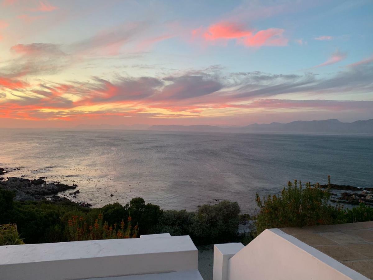 La Petite Baleine Oceanfront Luxury Villa デ・ケルデルス エクステリア 写真