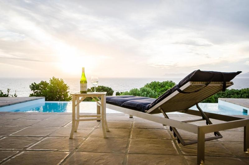 La Petite Baleine Oceanfront Luxury Villa デ・ケルデルス エクステリア 写真